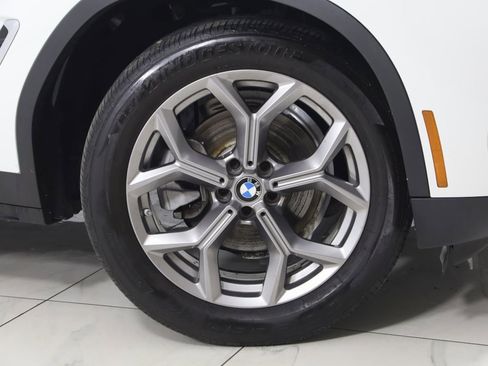 Used 2022 BMW X4 xDrive30i w/ Convenience Package image 15