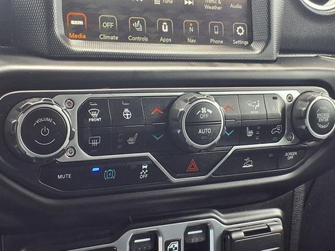 Certified 2023 Jeep Wrangler Unlimited Rubicon 4xe w/ Cold Weather Group AWD/4WD image 13