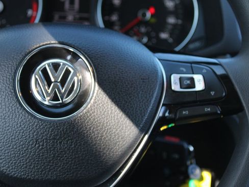 Used 2018 Volkswagen Passat 2.0T S w/ Driver Assistance Package image 13