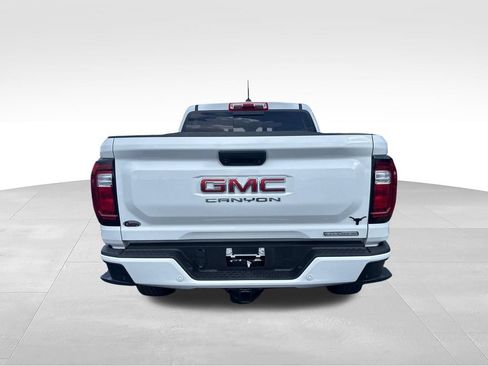 Used 2024 GMC Canyon Elevation w/ Elevation Premium Package AWD/4WD image 4