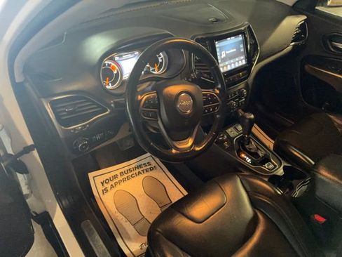 Used 2021 Jeep Cherokee Limited w/ Mopar Interior Package image 10