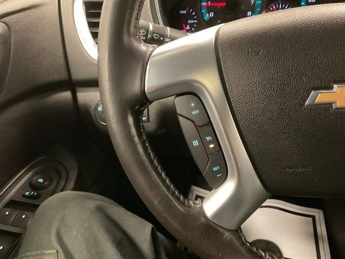Used 2015 Chevrolet Traverse LT image 21