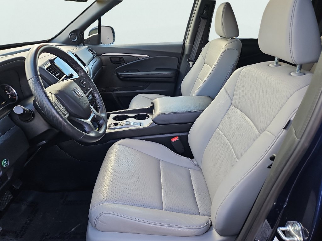 Certified 2024 Honda Passport EX-L image 34