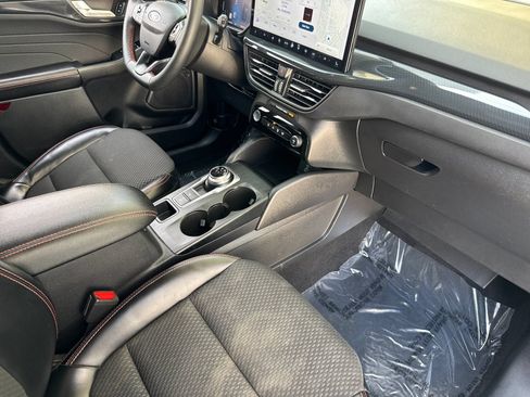 Used 2023 Ford Escape ST-Line w/ Tech Pack #1 AWD/4WD image 22