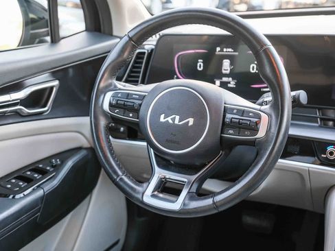 Used 2024 Kia Sportage EX FWD image 17