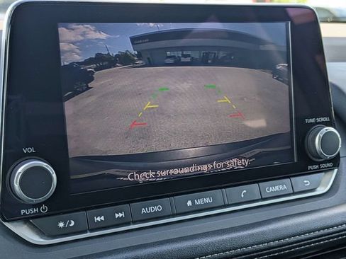 Used 2023 Nissan Rogue S FWD image 27