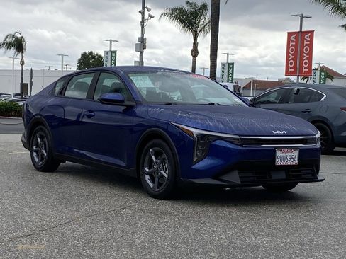 Used 2025 Kia K4 LXS image 44