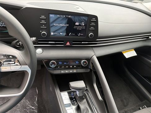 New 2026 Hyundai Elantra Blue image 26