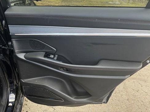 Used 2024 Jeep Wagoneer Launch Edition image 16