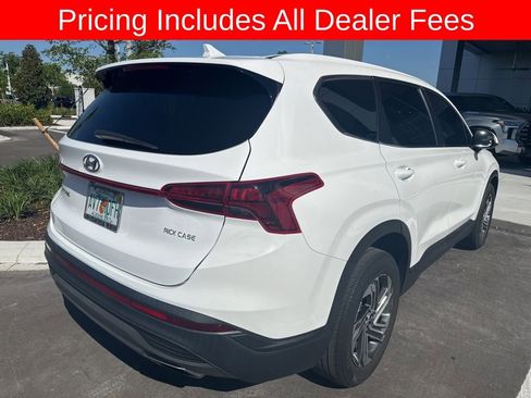 Used 2023 Hyundai Santa Fe SE FWD image 3