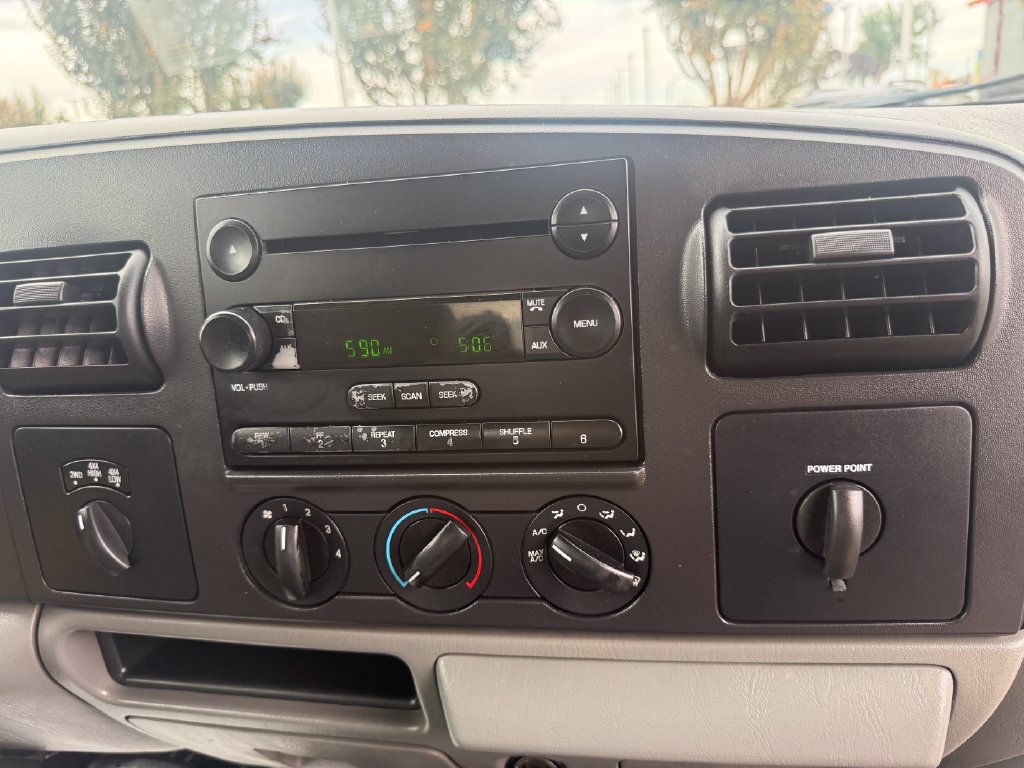 Used 2005 Ford F250 XLT AWD/4WD image 54