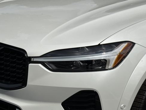 Certified 2024 Volvo XC60 B5 Ultimate w/ Protection Package Premier AWD/4WD image 6