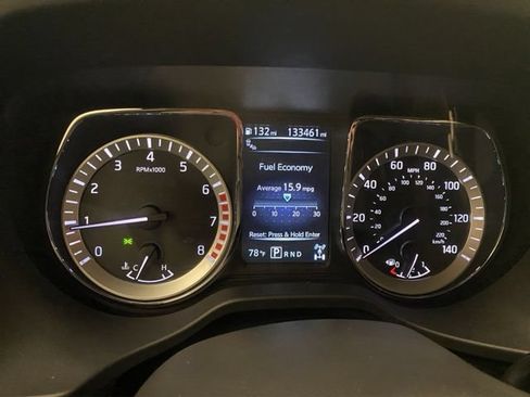 Used 2017 Nissan Titan Platinum Reserve w/ Off-Road Package AWD/4WD image 27