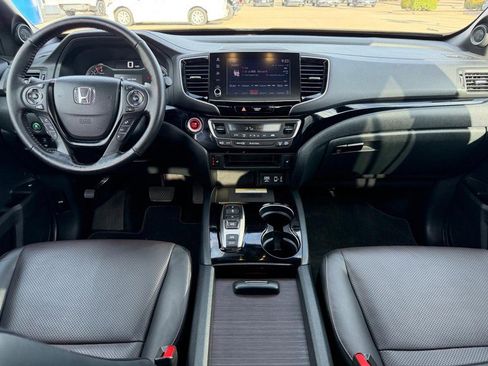 Certified 2023 Honda Ridgeline Black Edition image 10