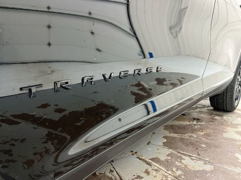 Used 2024 Chevrolet Traverse LS w/ Midnight/Sport Edition image 27