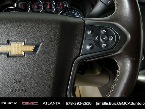 Used 2018 Chevrolet Suburban LT w/ Max Trailering Package image 12