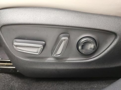 Used 2023 Toyota RAV4 XLE Premium FWD image 47