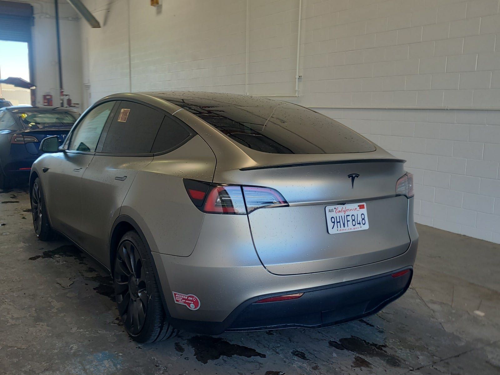 Used 2023 Tesla Model Y Performance AWD/4WD image 8