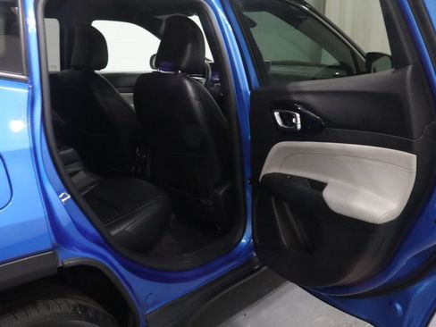 Used 2024 Jeep Compass Limited AWD/4WD image 15
