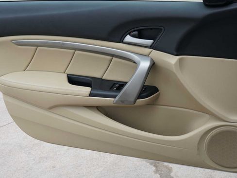 Used 2012 Honda Accord EX-L image 17