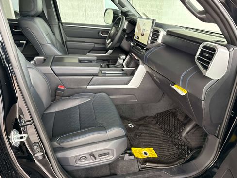 New 2025 Toyota Tundra Platinum image 18