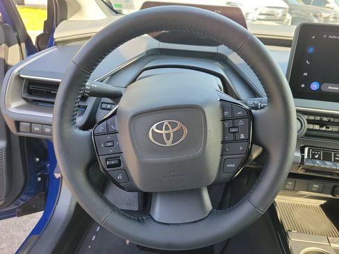 Used 2026 Toyota Prius XLE FWD image 22