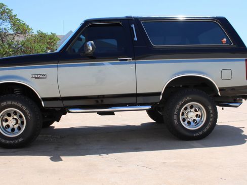 Used 1993 Ford Bronco AWD/4WD image 32