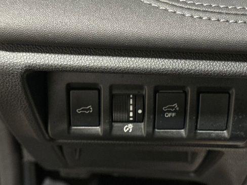 Used 2023 Subaru Outback Limited image 18