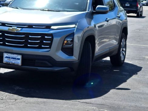 Certified 2025 Chevrolet Equinox LT FWD image 5