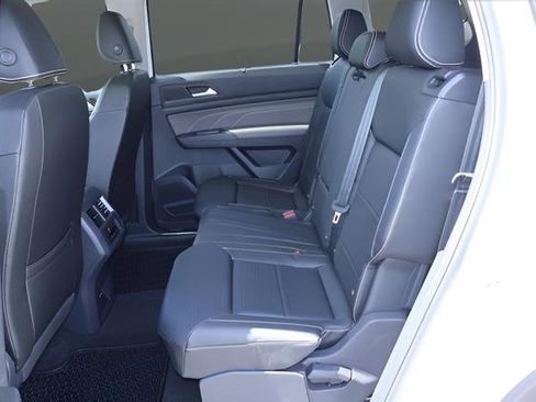 Certified 2023 Volkswagen Atlas SE w/ Panoramic Sunroof Package FWD image 15