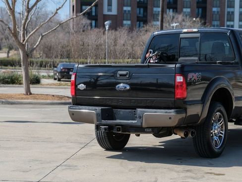 Used 2015 Ford F250 King Ranch w/ FX4 Off-Road Package image 26
