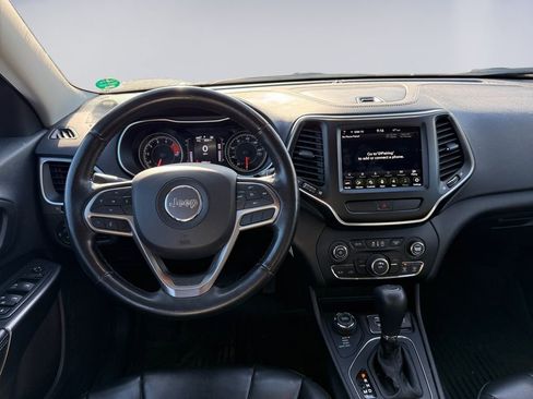 Used 2020 Jeep Cherokee Latitude w/ Quick Order Package 26F North image 14