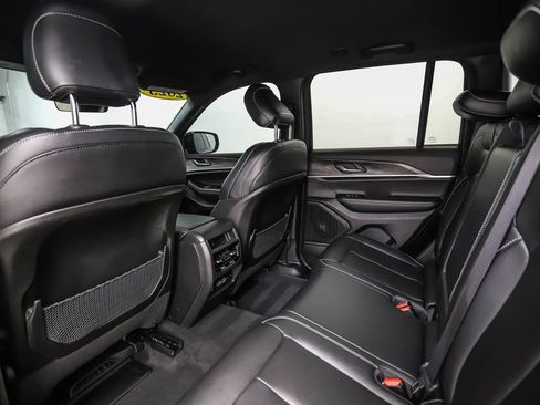 Used 2025 Jeep Grand Cherokee Limited w/ Trailer Tow Package image 20