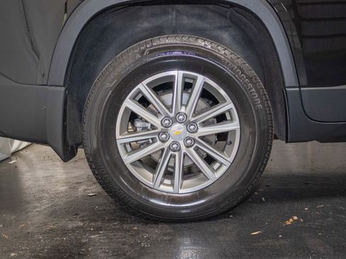 Certified 2023 Chevrolet Traverse LT AWD/4WD image 8