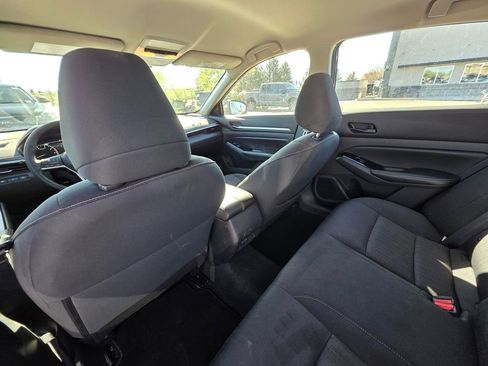 Used 2023 Nissan Altima 2.5 SV image 10