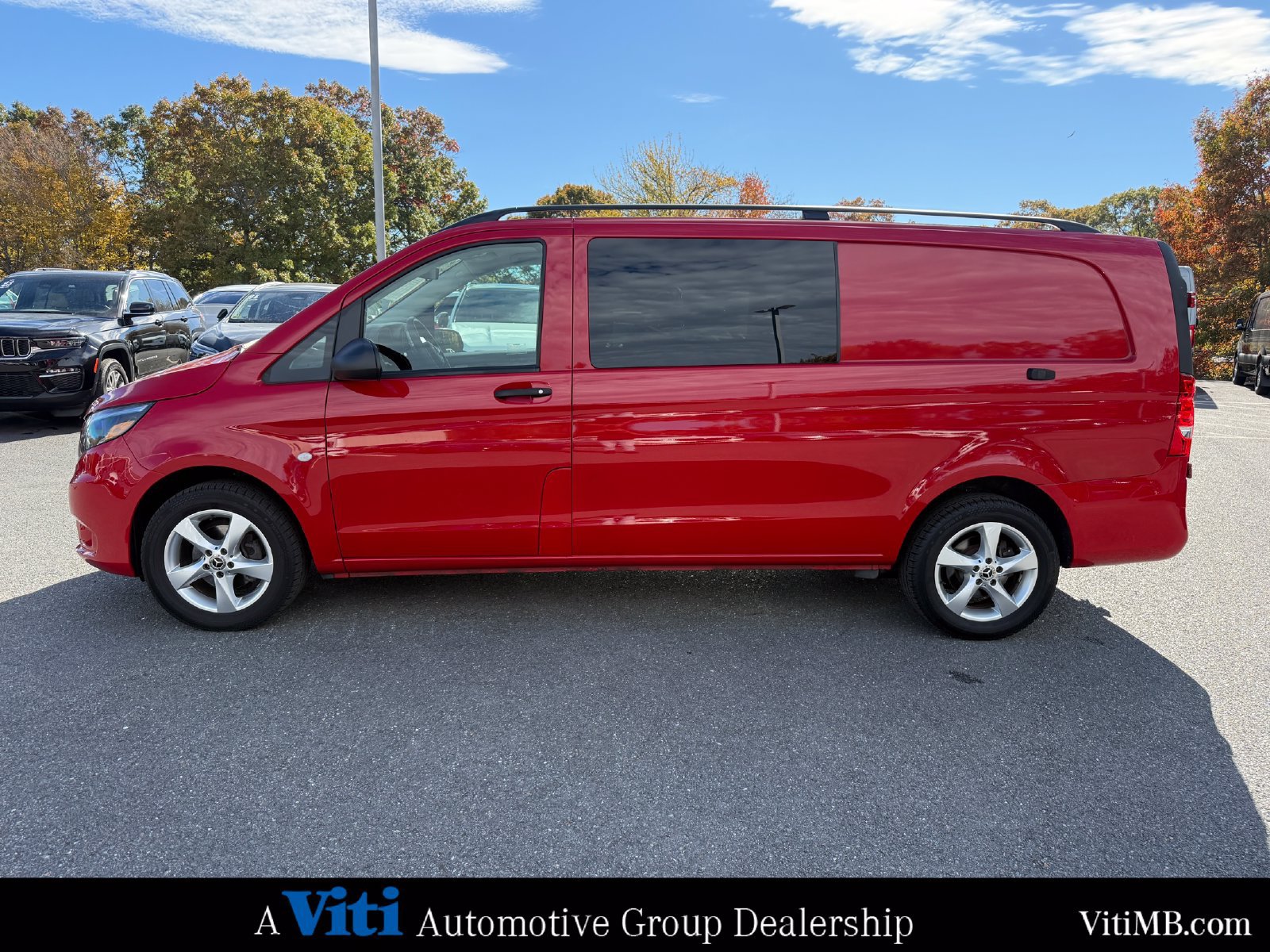 Certified 2023 Mercedes-Benz Metris image 4
