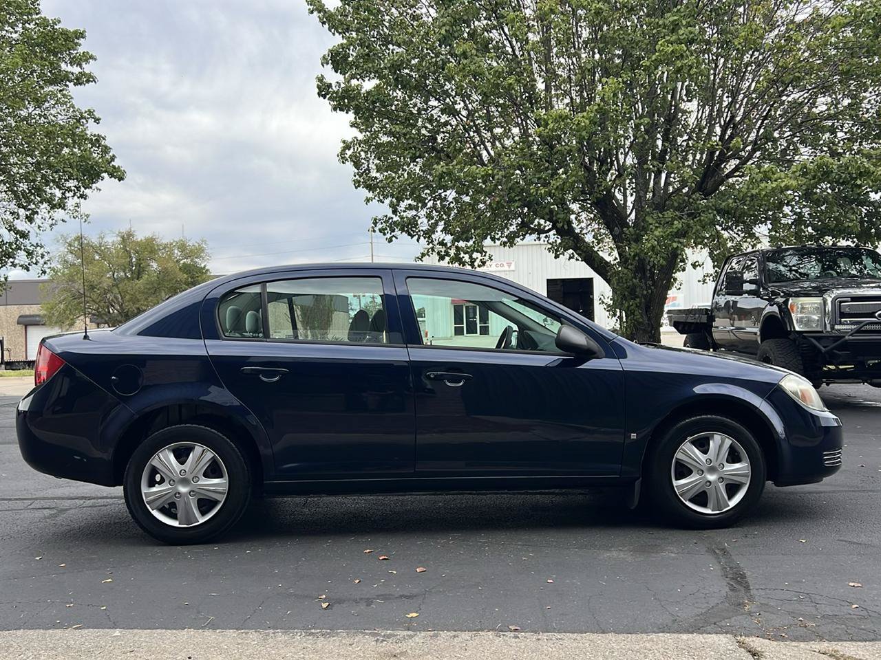 Used 2010 Chevrolet Cobalt LS FWD image 6