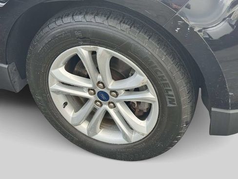 Used 2019 Ford Edge SEL w/ Equipment Group 201A AWD/4WD image 7