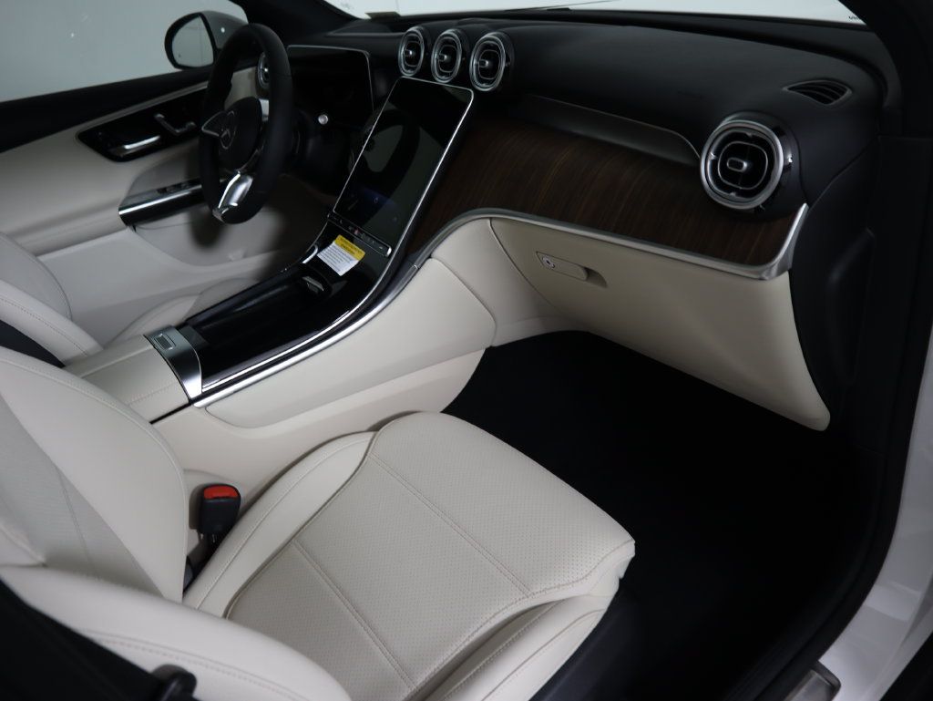 Certified 2026 Mercedes-Benz GLC 300 image 19