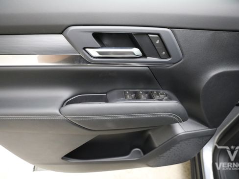 New 2026 GMC Terrain Elevation FWD image 18