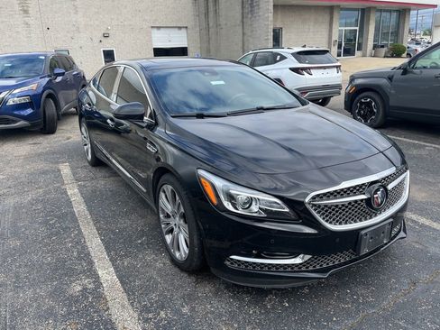 Used 2019 Buick LaCrosse Avenir w/ Driver Confidence Package II FWD image 3