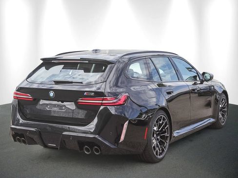 New 2026 BMW M5 Touring AWD/4WD image 6