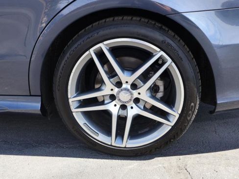 Used 2015 Mercedes-Benz E 400 4MATIC Sedan w/ Lighting Package image 16