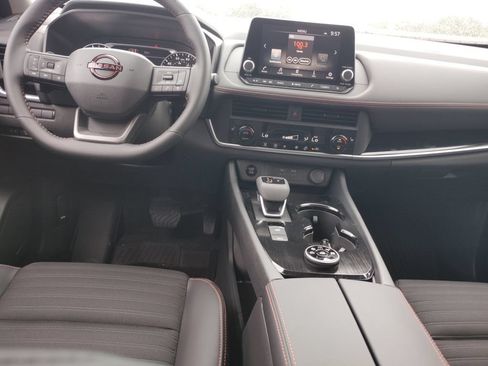 New 2026 Nissan Rogue SV AWD/4WD image 13