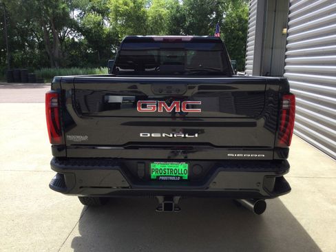 New 2024 GMC Sierra 2500 Denali w/ Denali Reserve Package image 4