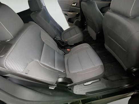 Used 2023 GMC Acadia SLE w/ Driver Convenience Package FWD image 37
