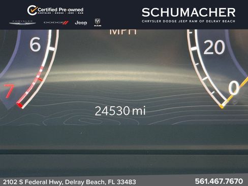 Used 2024 Jeep Grand Cherokee Limited w/ Luxury Tech Group II RWD image 28