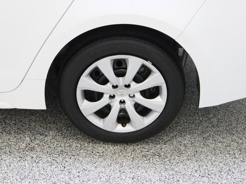 Certified 2024 Toyota Corolla LE FWD image 10
