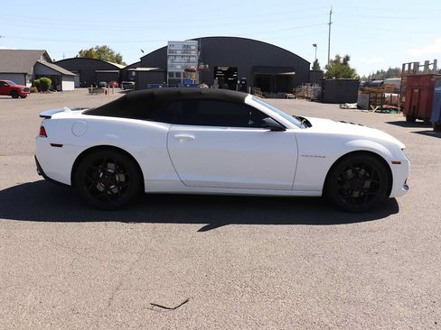 Used 2014 Chevrolet Camaro SS w/ RS Package RWD image 4