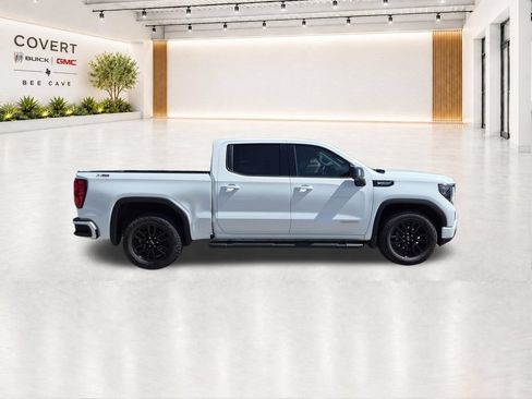 Used 2022 GMC Sierra 1500 Elevation w/ Elevation Premium Package AWD/4WD image 16